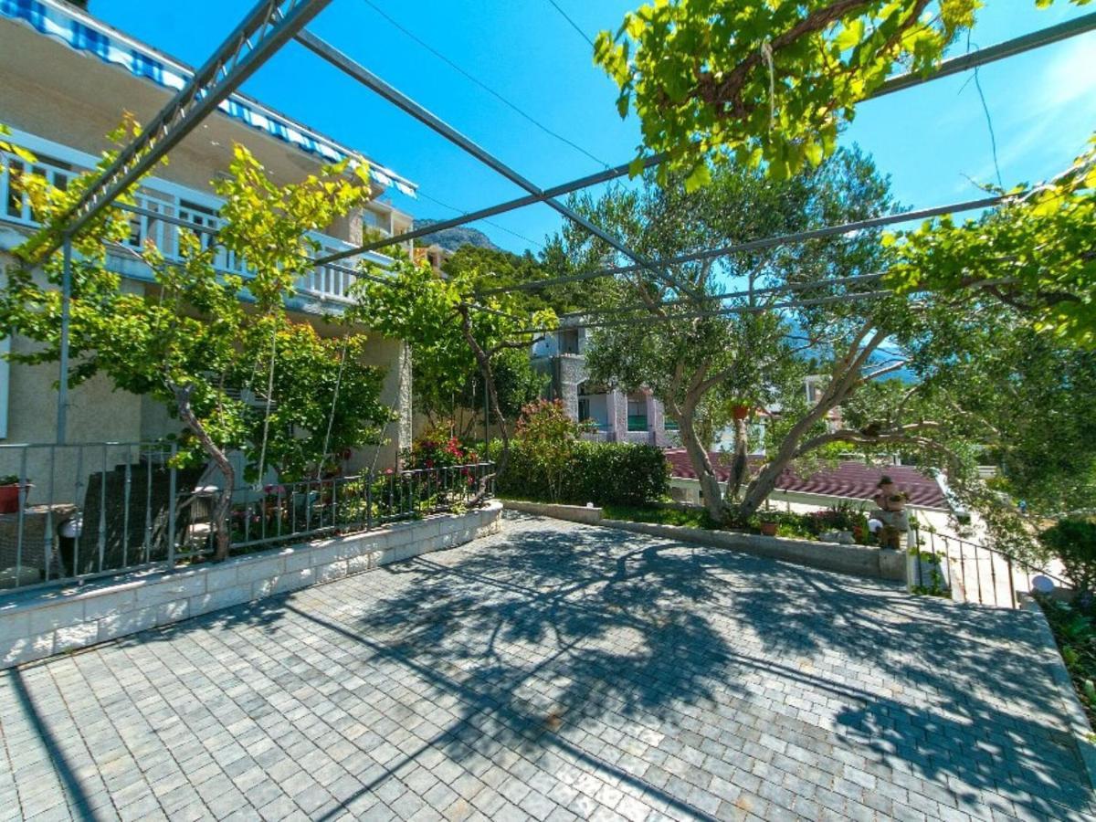 Apartments Mario Брела Екстер'єр фото