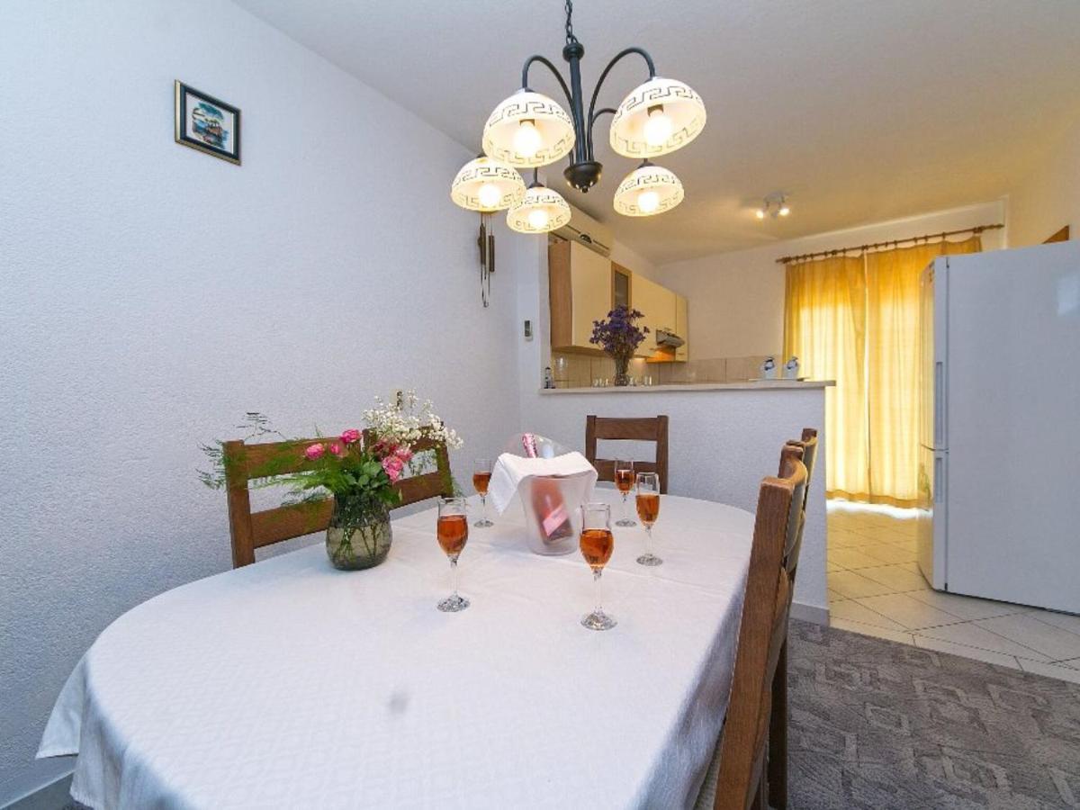 Apartments Mario Брела Екстер'єр фото